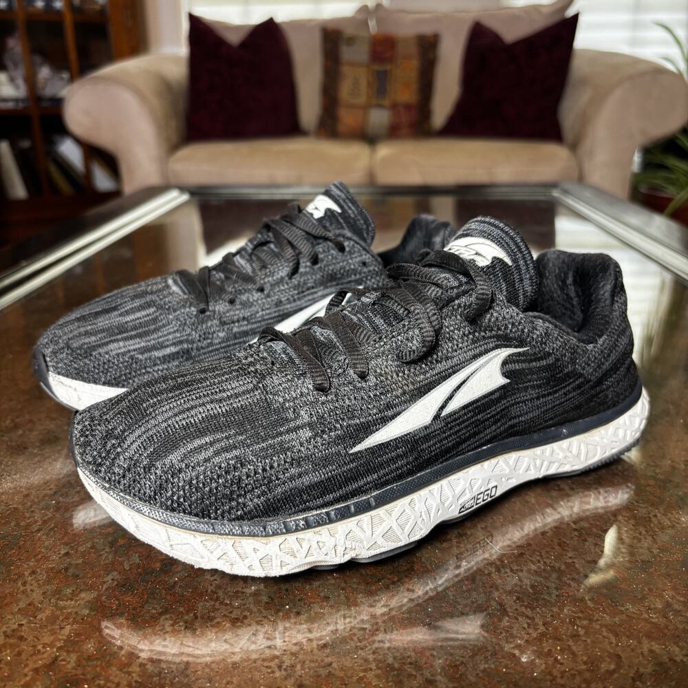 Altra Escalante Shoes Womens 7 Grey Road Running Athletic Gym Zero Drop Sneakers